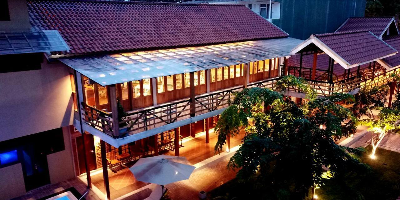 Olinia Airport Hotel Katunayaka Exterior foto
