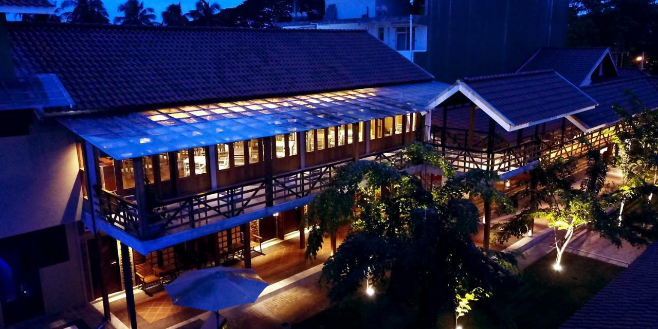 Olinia Airport Hotel Katunayaka Exterior foto